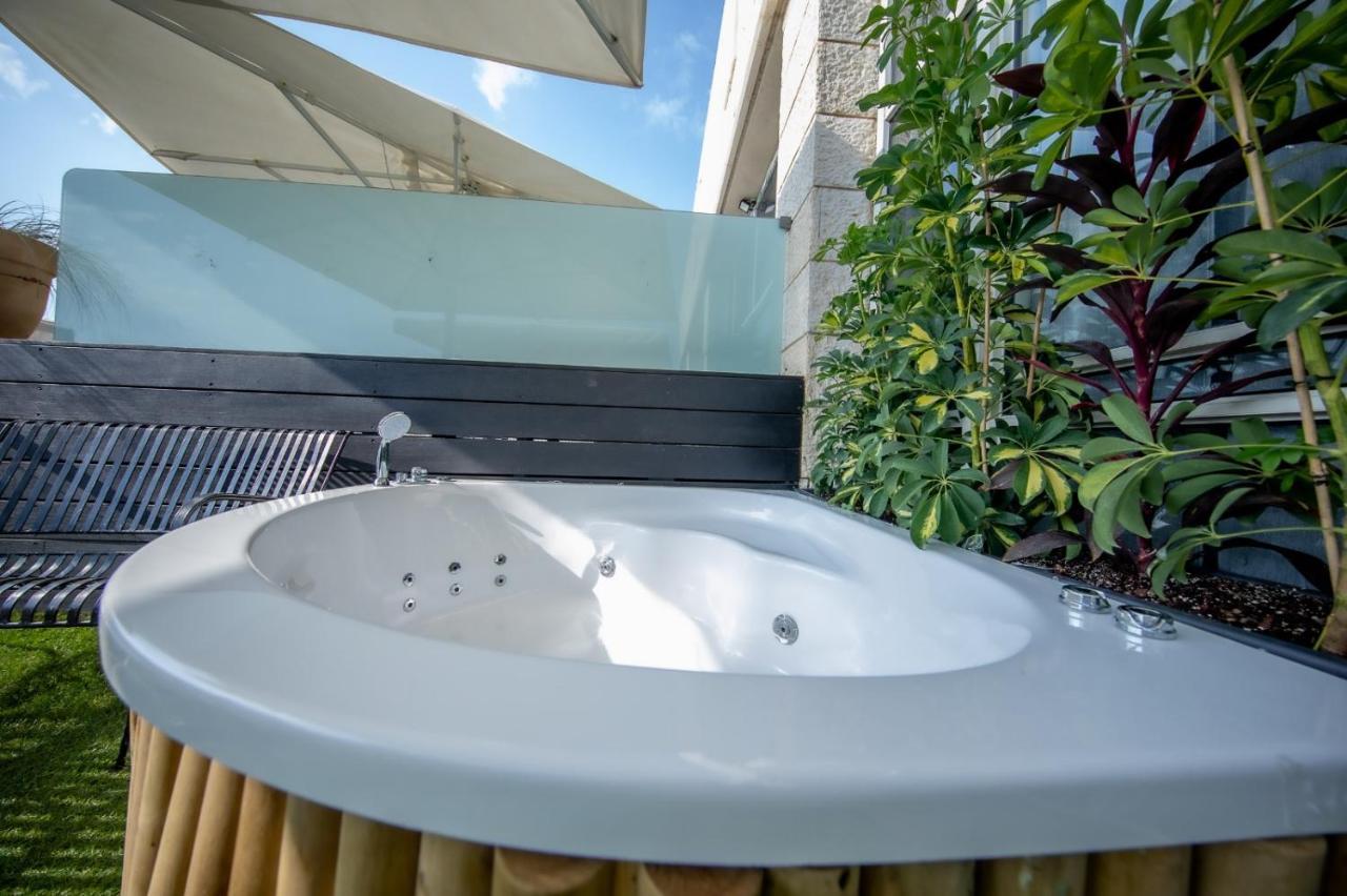 Garden Hotel Boutique & Events Haifa Exteriör bild
